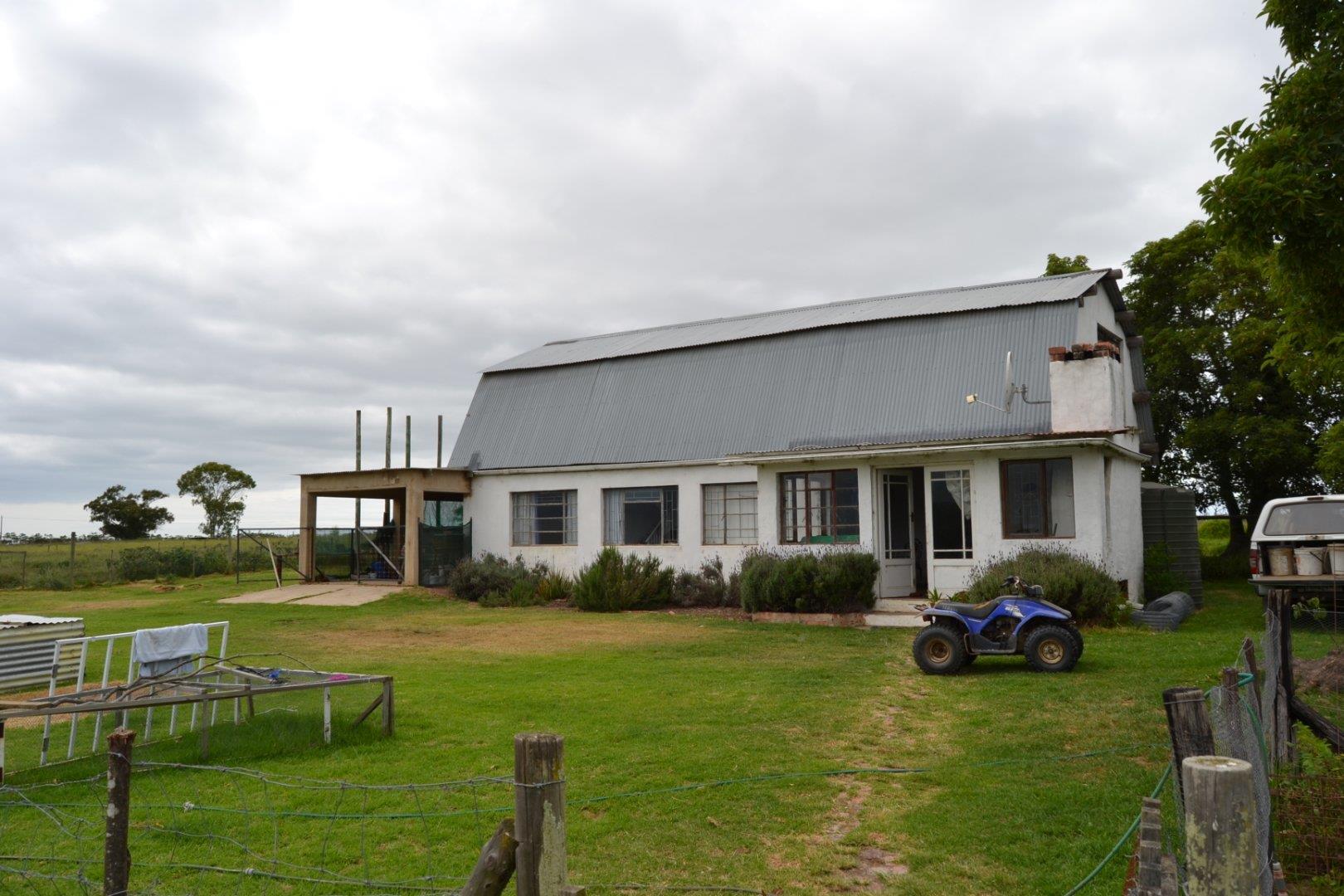 6 Bedroom Farm for Sale - Western Cape
